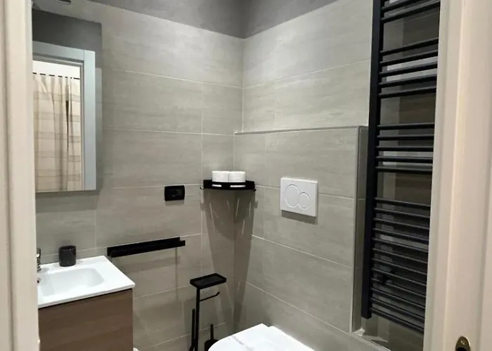 Antony House Apartment *
